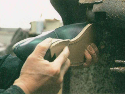 STEP6.　コバ削り